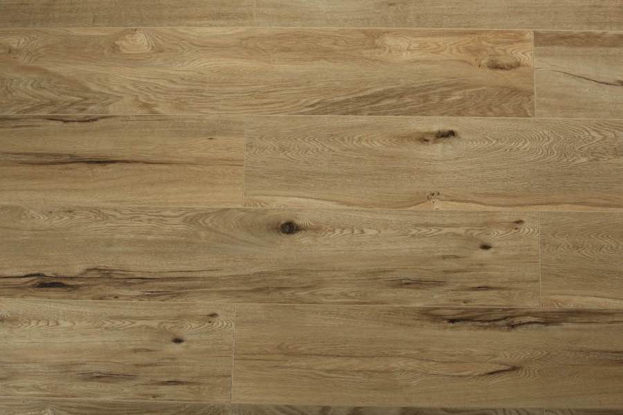 Wood Grain Surface 1217*196*12mm Laminate Flooring (LC806)