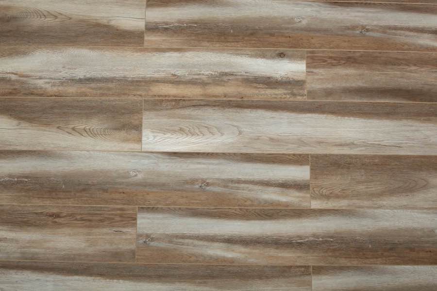 12mm Mesa Oak Laminate Flooring (LC808)
