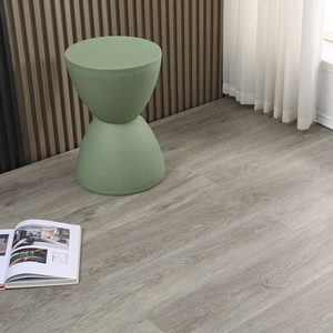 High Quality Spc Click Flooring 4mm-7mm Waterproof Flooring 5mm Thickness with Underlayment Spc Vinyl Floor for Home Decoration (6005)